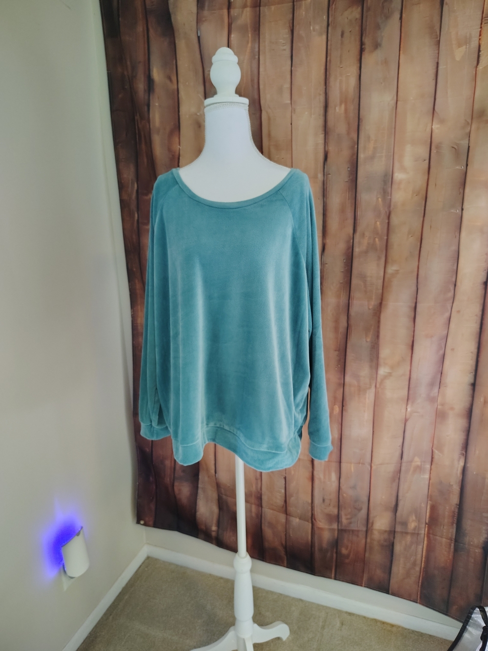 SUPER SOFT! Relaxed Teal Velvet-Look Pullover Sweatshirt - Women's Cozy Top 2X